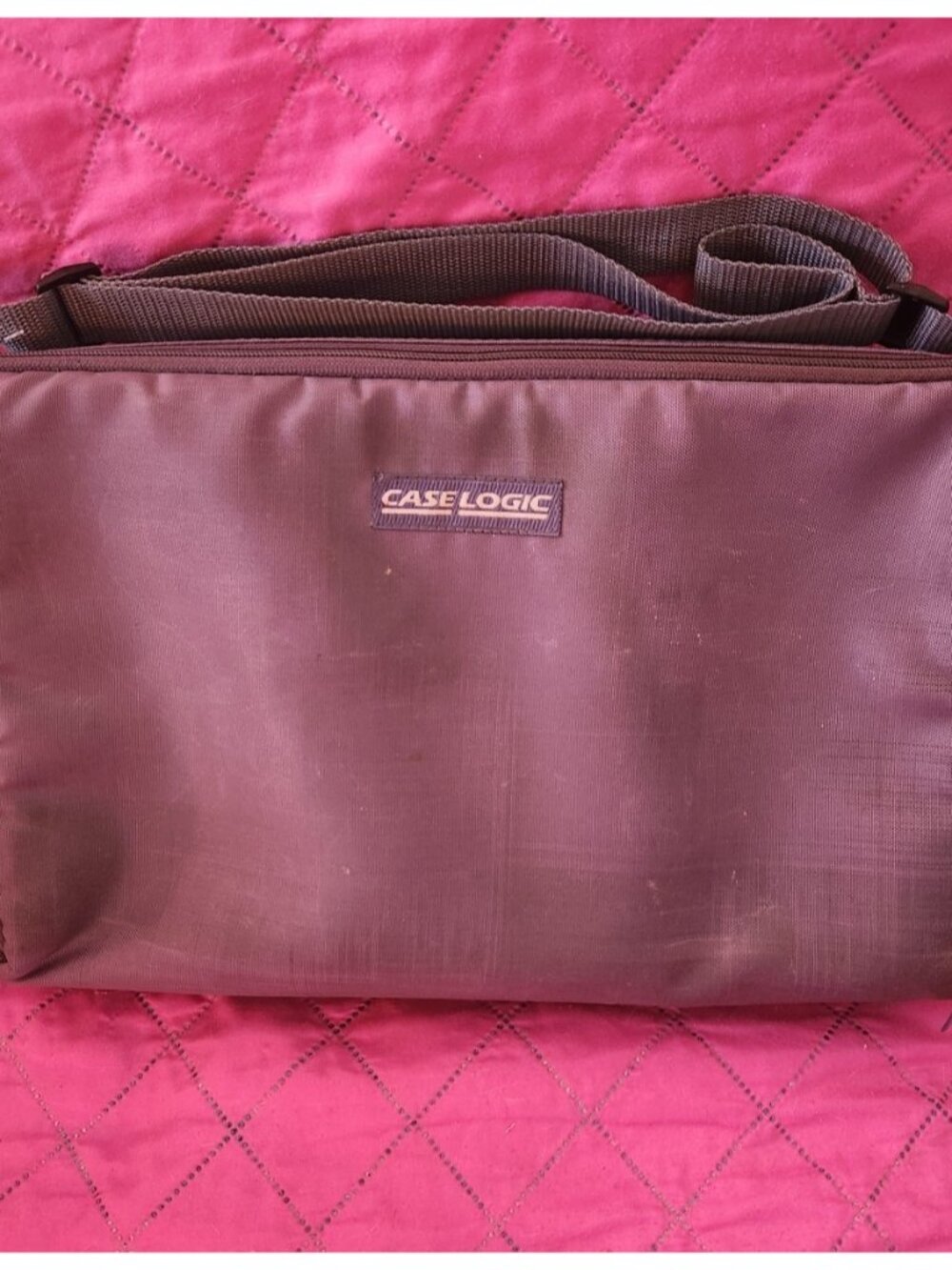 Case Logic Soft Sided Casette Case Holds 30 Tapes